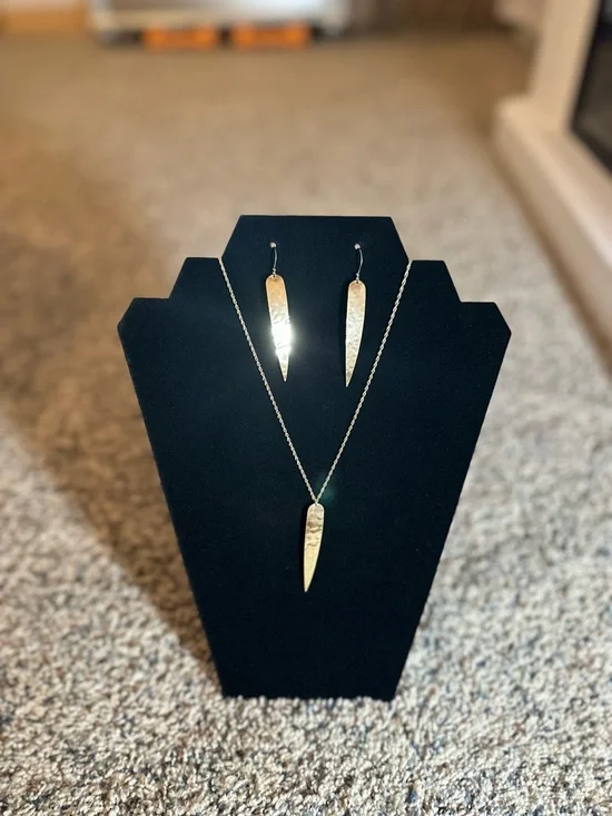 VINTAGE Holly Yashi -Hammered Gold Necklace & Earring Set - Picture 16 of 16